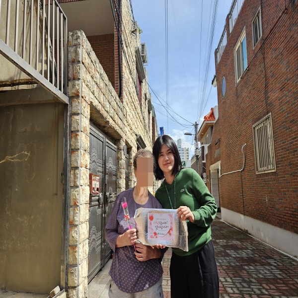 2025년 5월 성서재가노인돌봄센터 재가노인지원서비스 대상자 어버이날지원서비스 실시